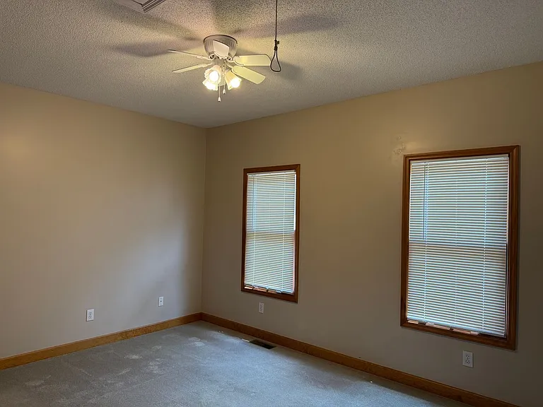 628 Willowood Pkwy — Photo 12