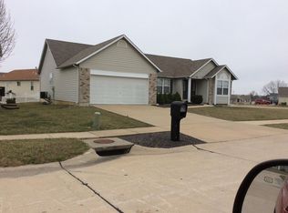 228 Brookstone Creek Dr, Wentzville, MO 63385