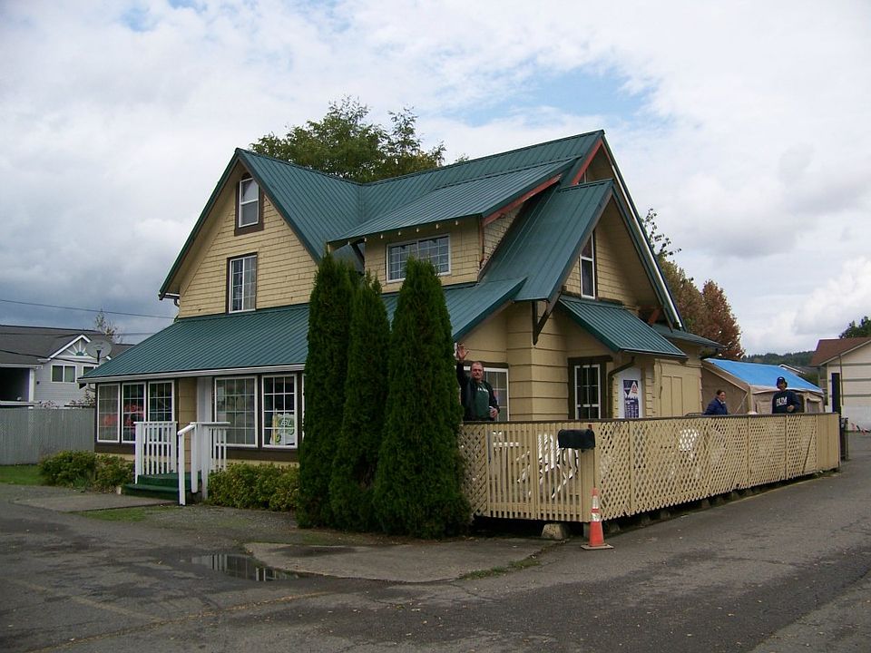 1st image of 1326 Harrison Ave