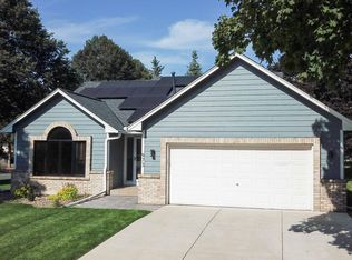 973 Wildflower Ct, Eagan, MN 55123