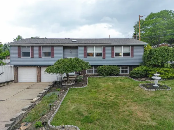 468 Tahoe Dr, Pittsburgh, PA 15239