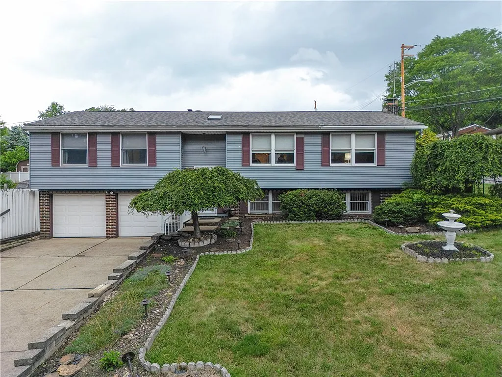 468 Tahoe Dr photo 1