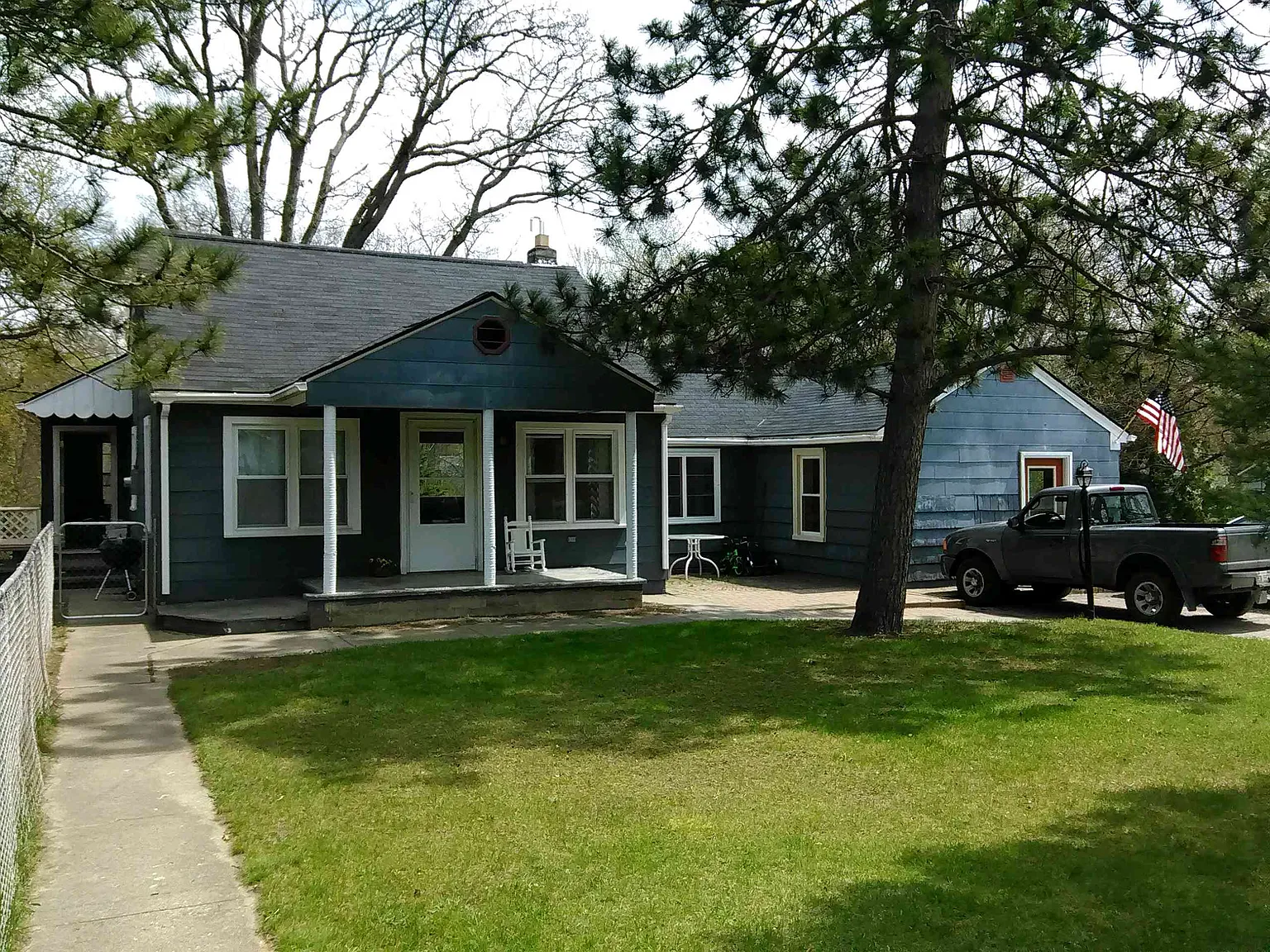 9528 Rustic Cir photo 1
