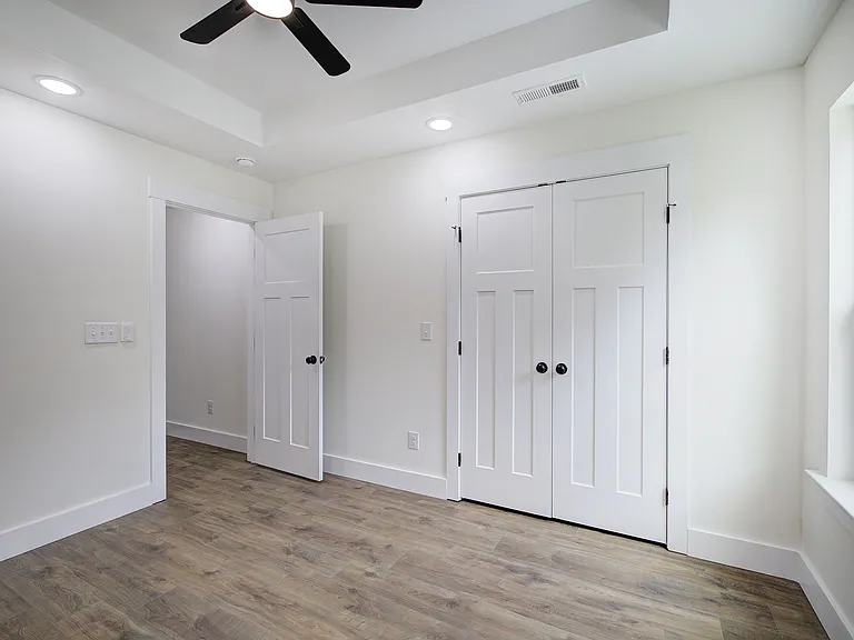 124 Robinhood Dr SE #B — Photo 16