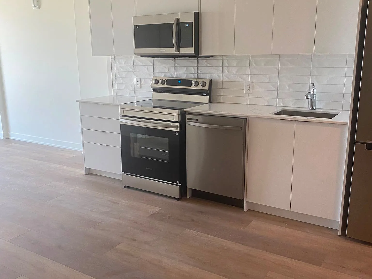 2 bed, $1,650 — Photo 3