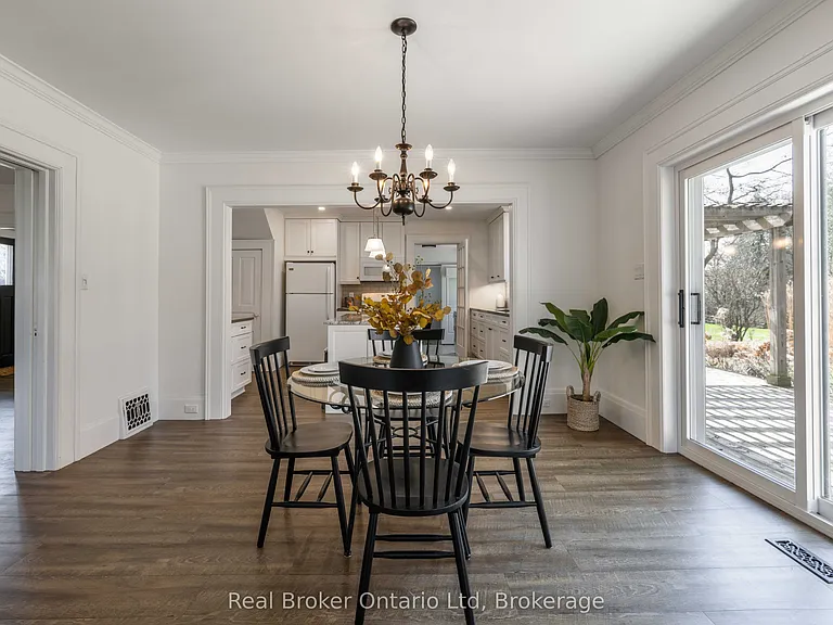 303022 Grey Ave #15 — Photo 14