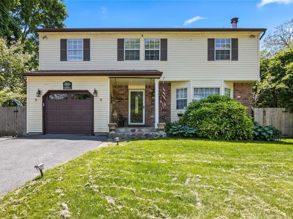 46 2nd Street, Ronkonkoma, NY 11779