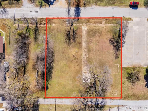 1112 W Muskogee Ave, Sulphur, OK 73086