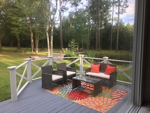 Patio seating off kitchen