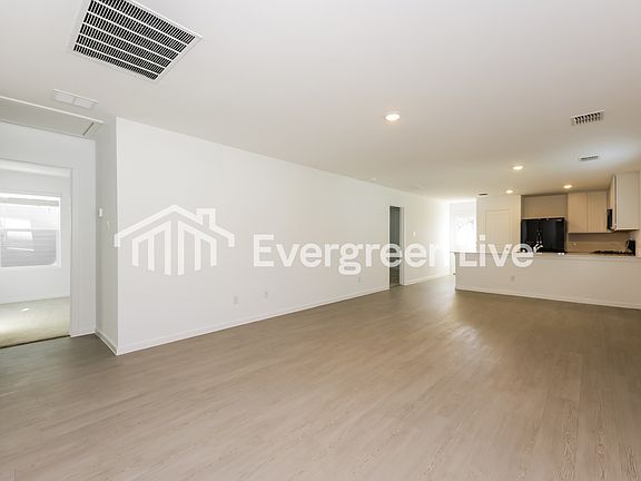 3rd image of 10524 Desert Hawk Cir