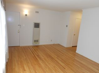 220 Paramount Dr APT 1, Millbrae, CA 94030