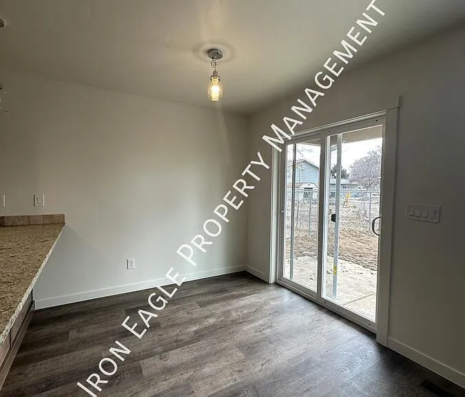 117 Shoshone Ave — Photo 6