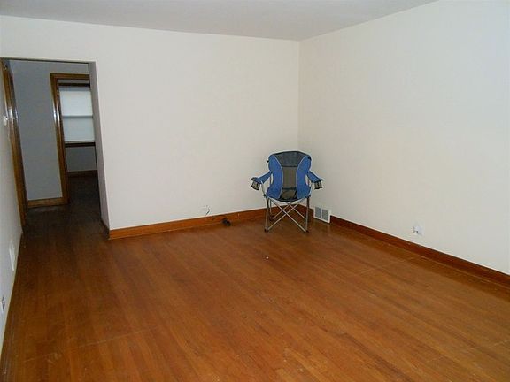 5th image of 6742 N Harlem Ave