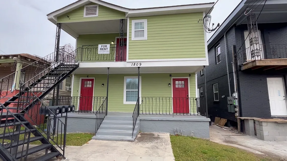 1 bed, 425 sqft, $1,100 — Photo 1
