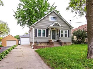 407 7th St NW, Rochester, MN 55901