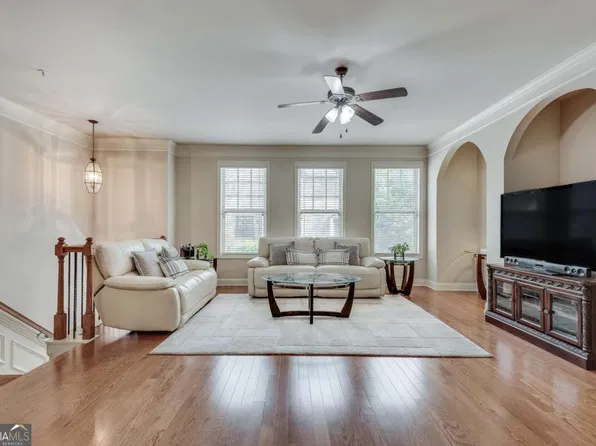 9005 Woodland Trl, Alpharetta, GA 30009