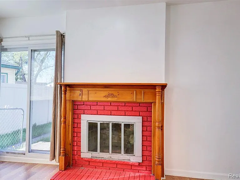 35030 Michelle Dr — Photo 12
