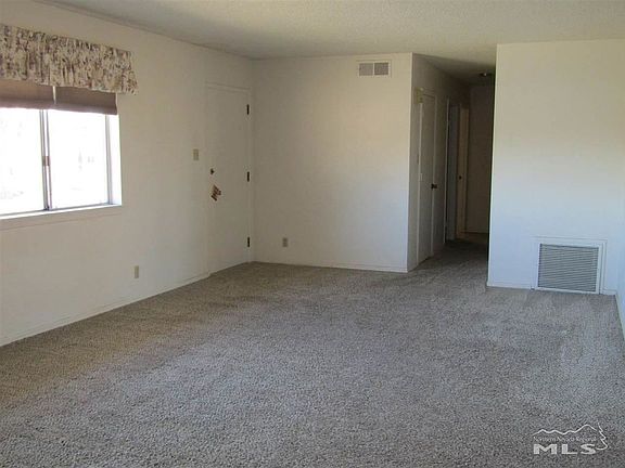 3rd image of 145 Sunset Hills Dr