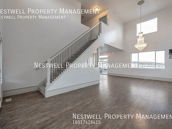 4th image of 228 W Autumn Creek Dr