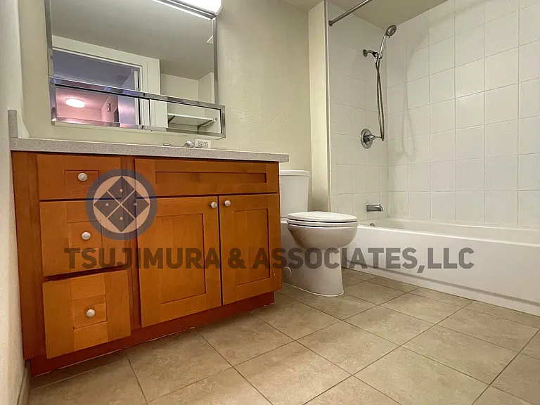 1315 Kalakaua Ave #1004 — Photo 4