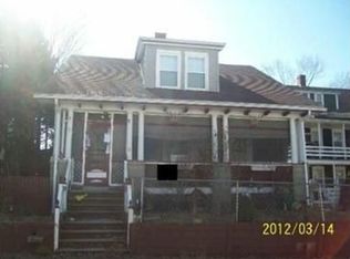 71 Erie St, Woonsocket, RI 02895