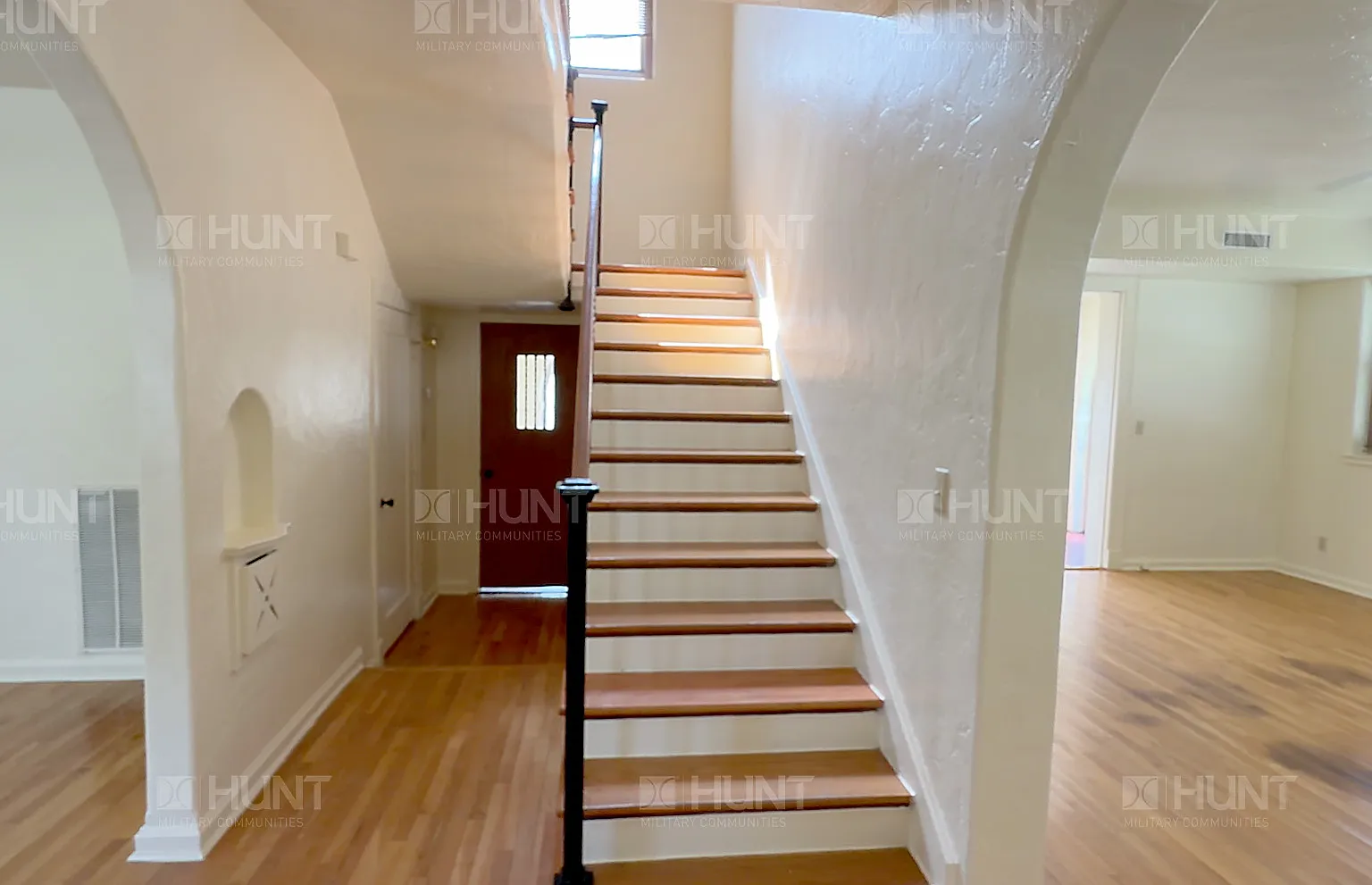 3 bed, 2.5 bath, 2326 sqft, $2,475 — Photo 4