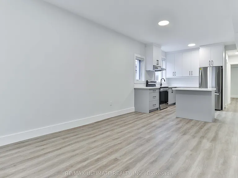 6 Chudleigh Rd #MAIN FLOOR — Photo 2