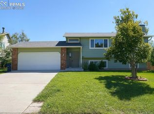 3865 Rosemere St, Colorado Springs, CO 80906