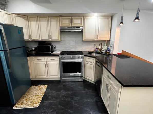 (undisclosed Address), Bronx, NY 10465