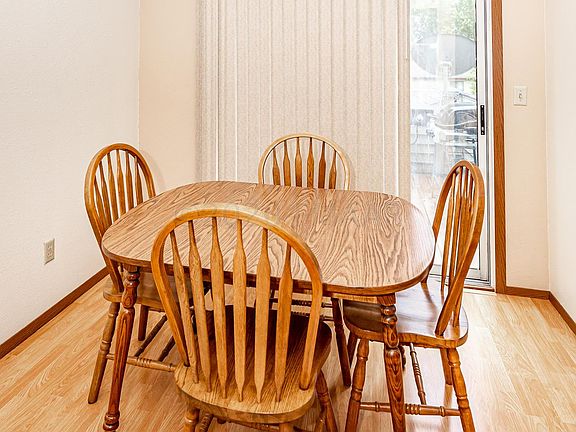 4th image of 1609 34 1/2 Ave S #1609