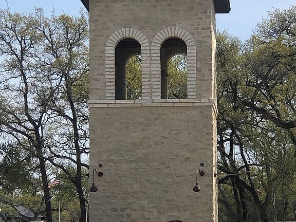 3rd image of 792 Ansley Forest Dr