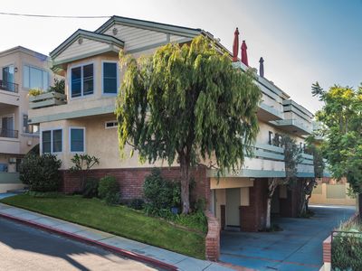650 11th St #B, Hermosa Beach, CA, 90254