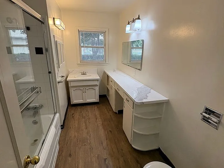 309 W Noble Ave — Photo 15