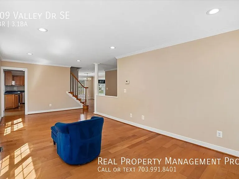 609 Valley Dr SE — Photo 13