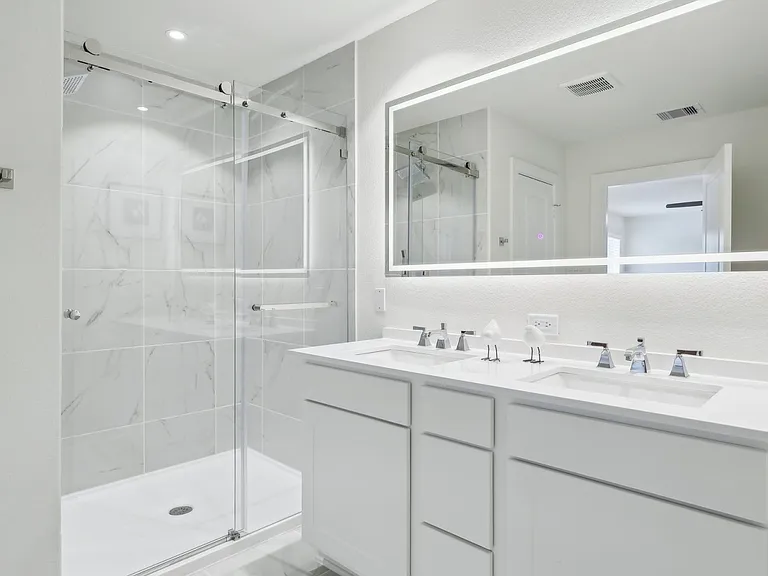 8506 Syms St #111 — Photo 6