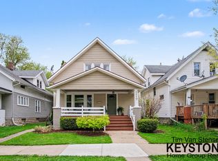 1117 Powers Ave NW, Grand Rapids, MI 49504