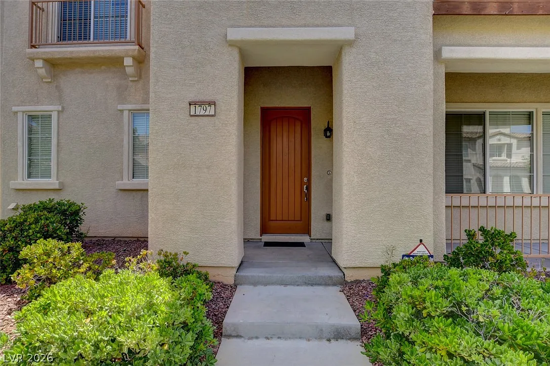 3 bed, 2.5 bath, 1942 sqft, $2,495 — Photo 4