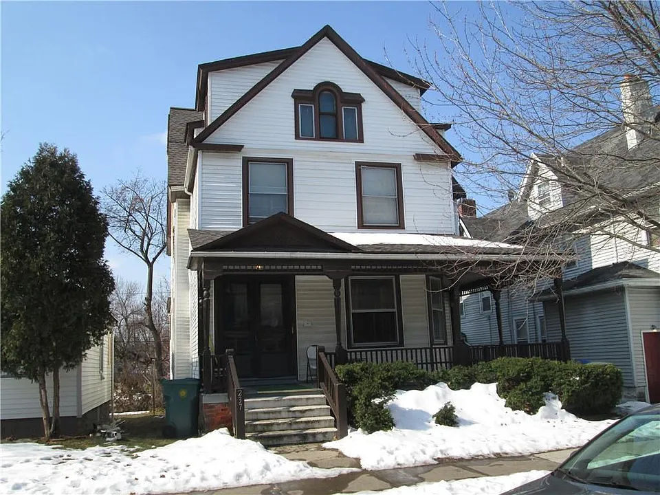 237 Pearl St #4