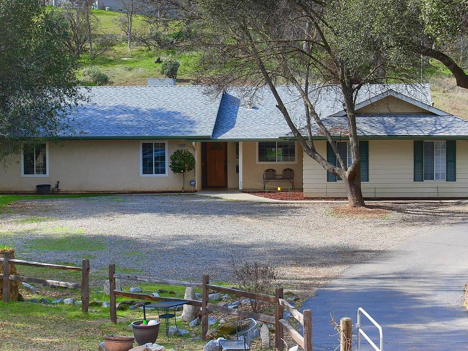 2nd image of 30460 Stetson Dr