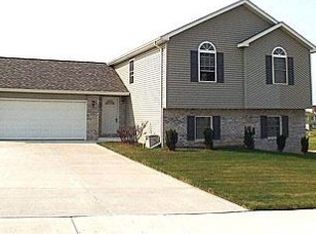 1201 W 96th Pl, Crown Pt, IN 46307