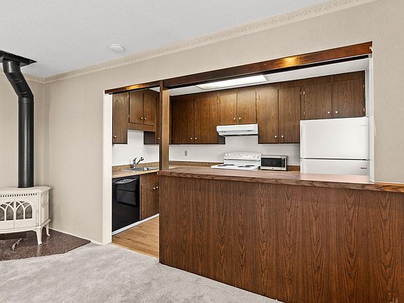 3rd image of 230 88th St APT 202
