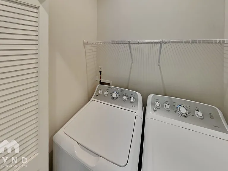 2423 Dr Carver Rd — Photo 16