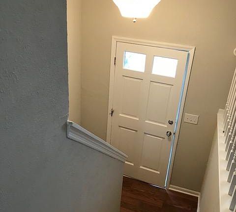 3rd image of 1025 Clovernoll Ct
