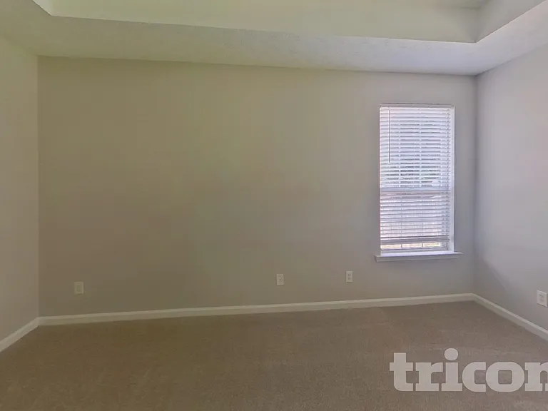 3329 Coach House Ct — Photo 11