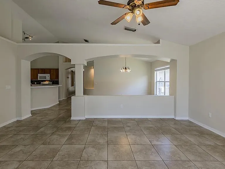 10209 Merrimac Manor Dr — Photo 7