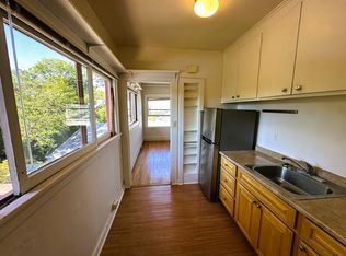 621 E 21st St, Oakland, CA 94606