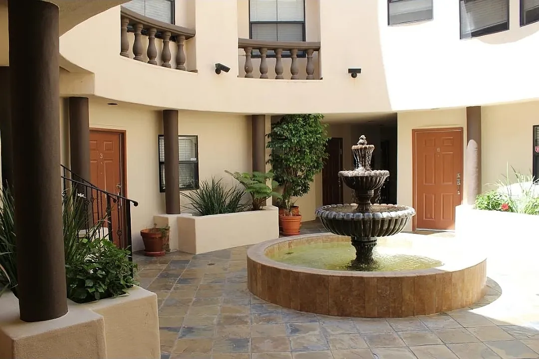 4320 Laurel Canyon Boulevard — Photo 4