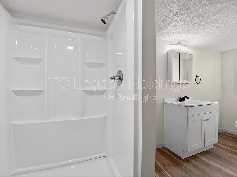 73 Beechwood Ave — Photo 27