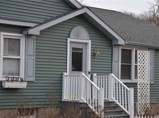 233 Orchard Rd, East Patchogue, NY 11772