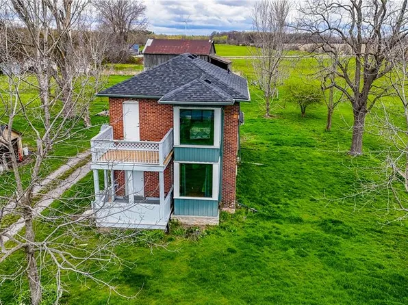 29 Old Lakeshore Rd, Haldimand County, ON N0A 1N3